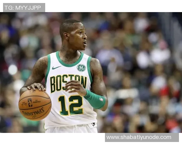 巴图姆发球踩线引争议帕金斯怒斥这球太愚蠢像业余篮球