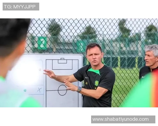 再集结时刻拉米罗带领球队开启新赛季首堂训练课