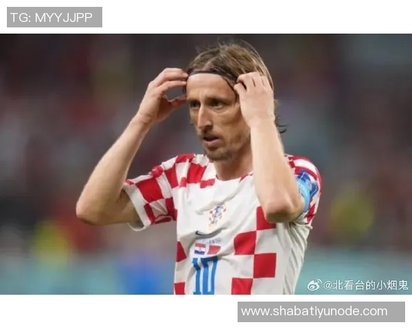 莫德里奇回到米兰探望青训小球员展现关怀与支持