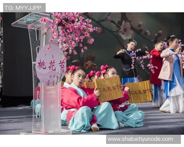 约老师称赞球队三节打卡表现出色各司其职展现团队默契与实力