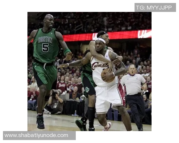 皮尔斯谈与詹姆斯的竞争关系：彼此成就的篮球传奇之路