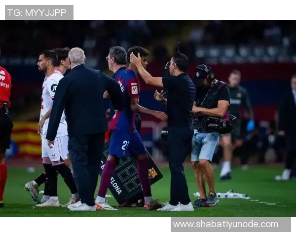 巴萨官方宣布因塞维利亚机场大雾航班延误一小时球队行程受影响 巴萨官方宣布因塞维利亚机场大雾航班延误一小时球队行程受影响